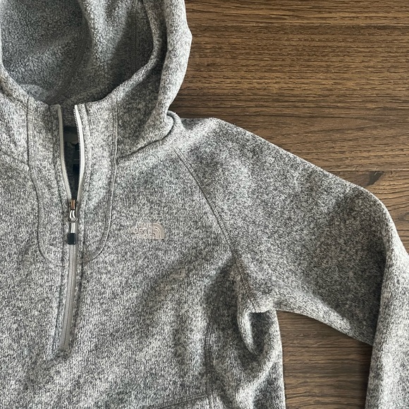 The North Face Tops - Price drop! 🎉 Northface grey marled warm small hoodie